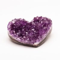 guides and angels amethyst heart